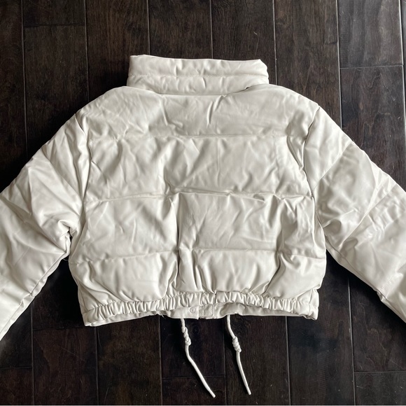 NWT EXPEDITION IVORY PUFFER JACKET - Picture 11 of 11